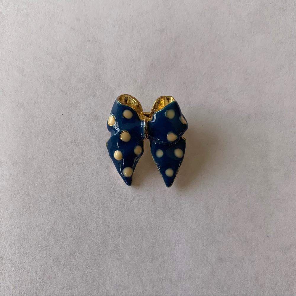 Vintage Gold Tone Blue/White Polka Dot Enamel Ribbon Bow Brooch Pin